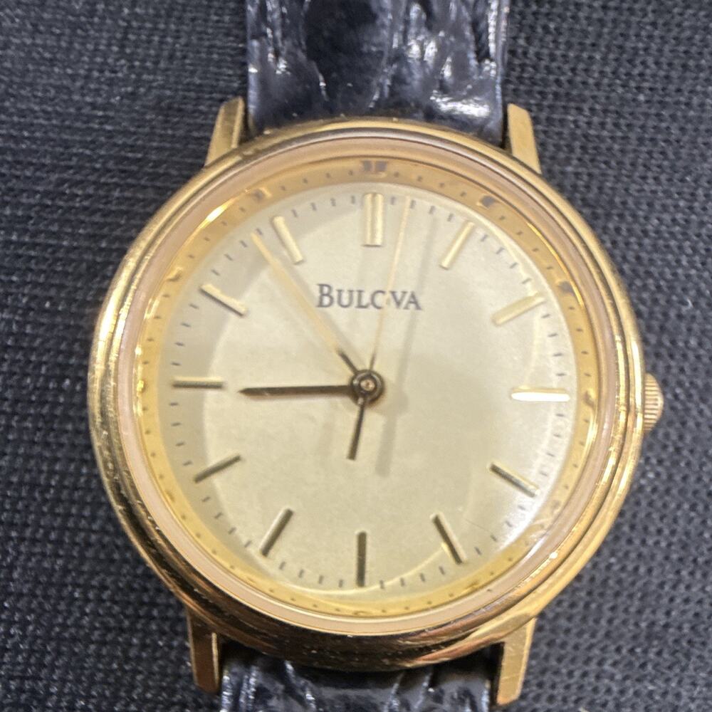 Women’s Bulova Wristwatch New Battery 26mm Case Leather Band Gold Tone (T4)